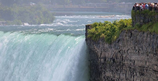 Niagara Falls considers going back to its daredevil past Niagara Falls considers going back to its daredevil past